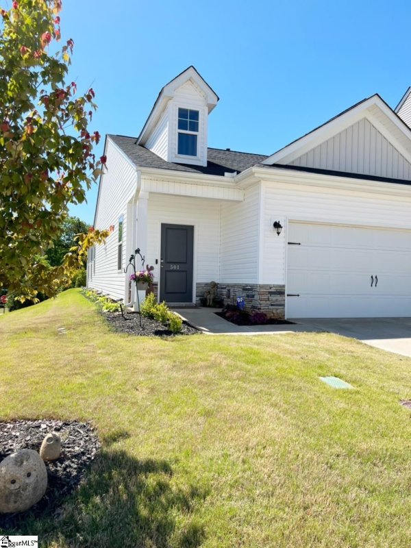 Property image 2 at 501 Baycraft Lane, Simpsonville, SC 29681