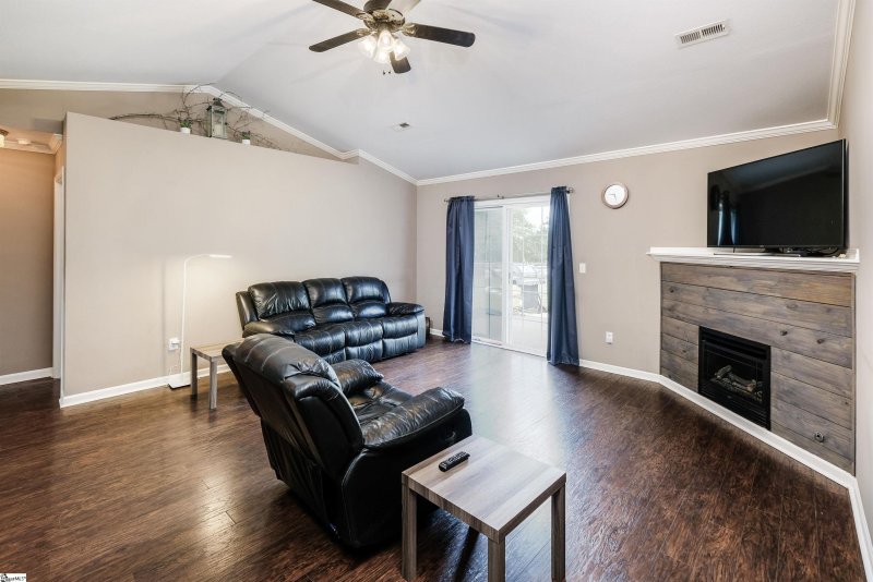 Property image 4 at 135 Kensett Drive, Williamston, SC 29697