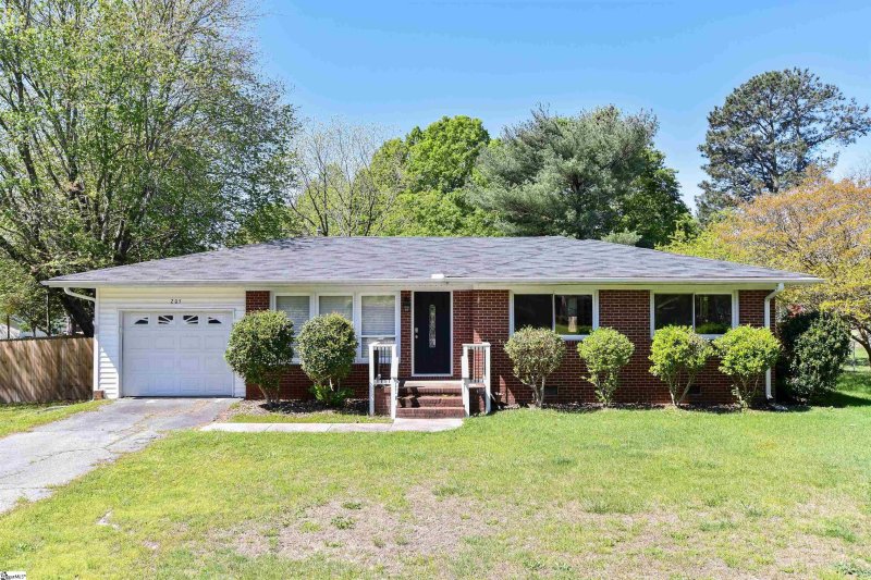 205 Looneybrook Drive