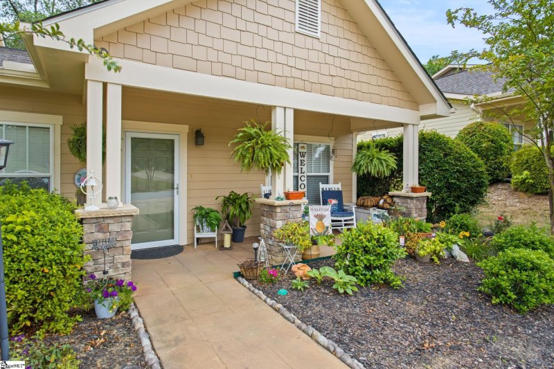 Property image 4 at 324 Shallow Drive, Taylors, SC 29687