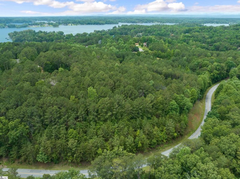 Property image 3 at 302 Southview Court, Seneca, SC 29672