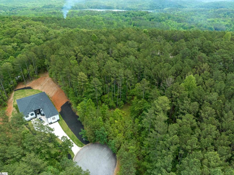 Property image 4 at 302 Southview Court, Seneca, SC 29672