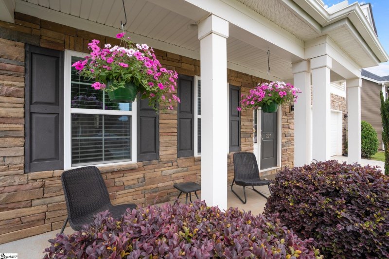 Property image 3 at 227 E PYRENEES Drive, Lyman, SC 29365