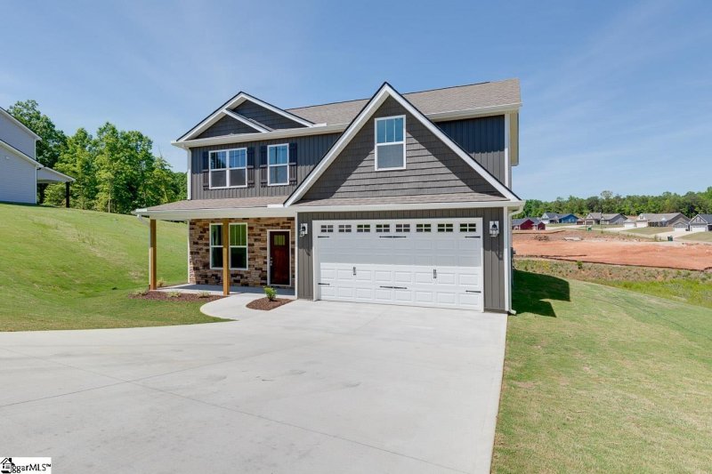 Property image 3 at 112 Inlet Pointe Drive, Anderson, SC 29625