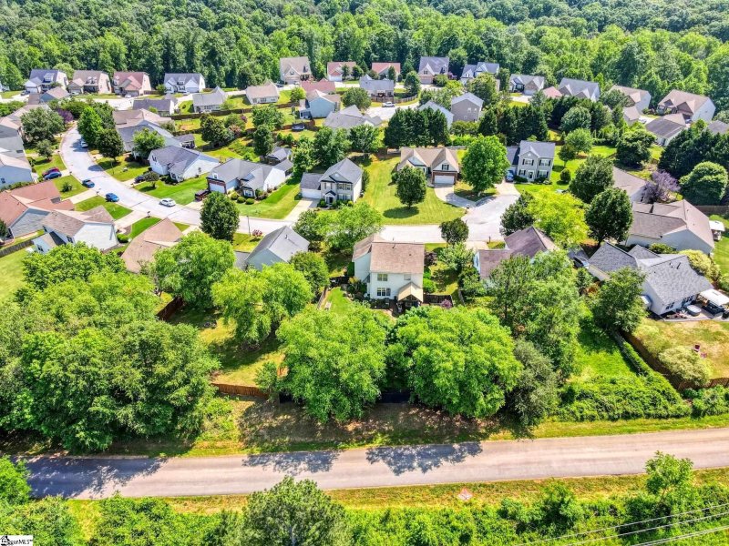 Property image 4 at 940 Breezewood Court, Greer, SC 29651