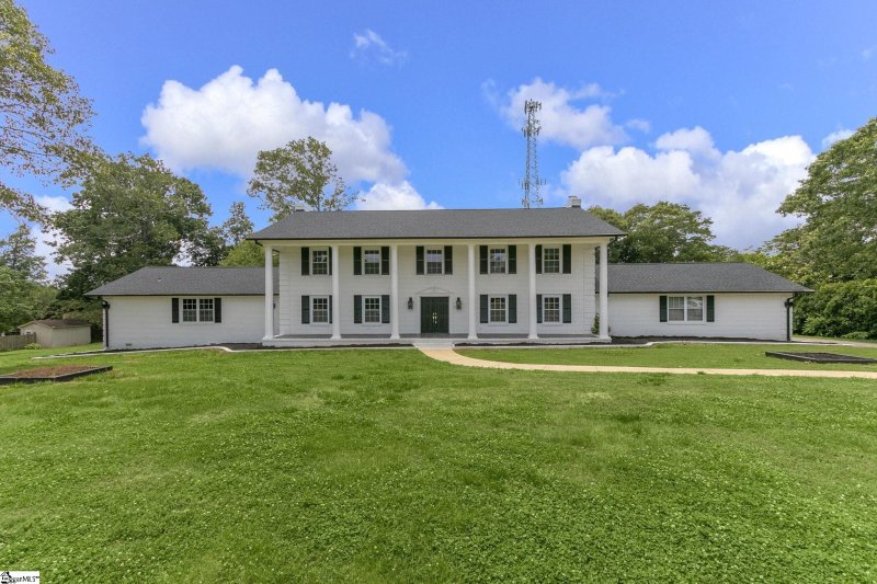 112 Raven Wood Circle