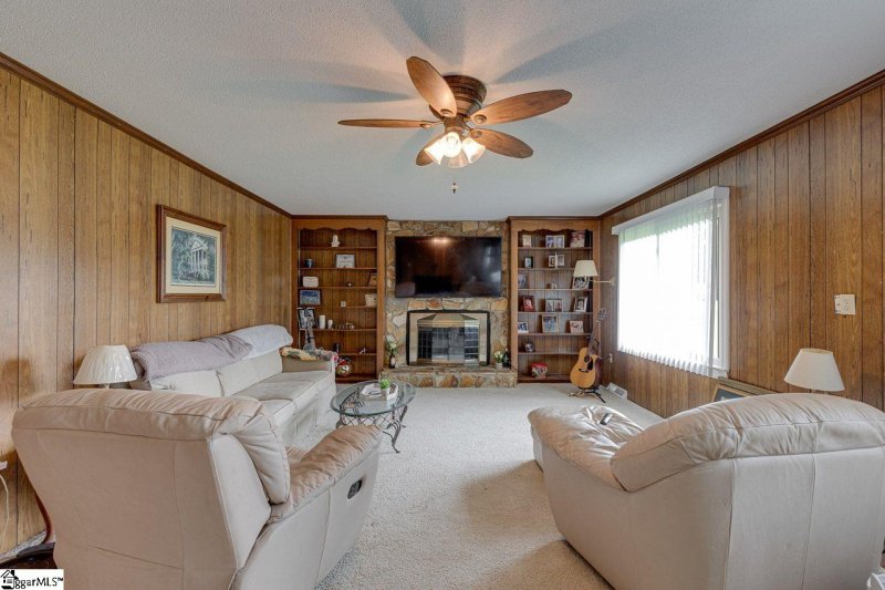 Property image 2 at 105 Stonehaven Drive, Anderson, SC 29625