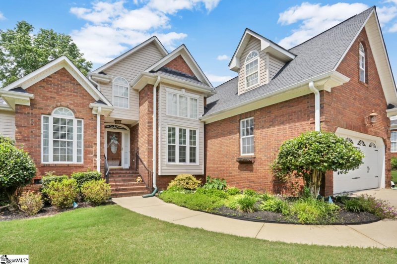 Property image 2 at 12 Middlewick Court, Simpsonville, SC 29681