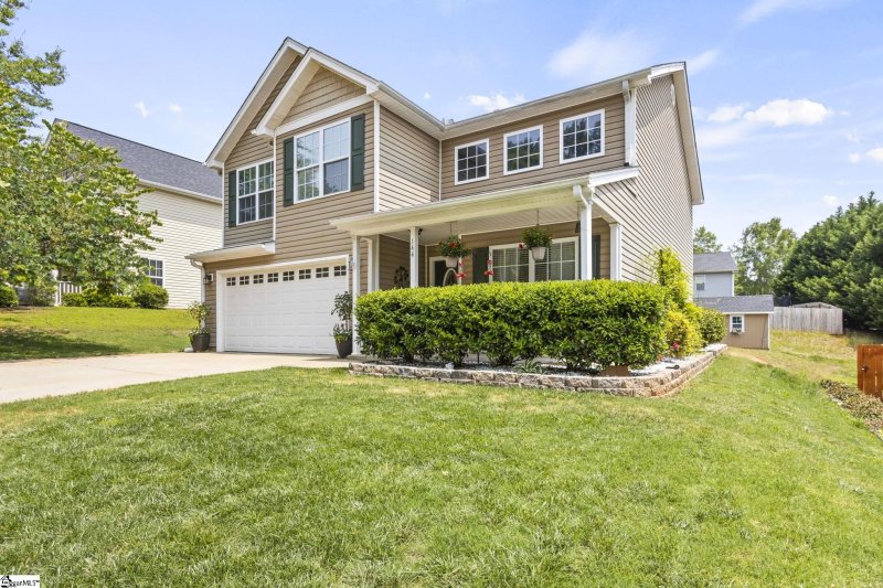 Property image 3 at 144 Maximus Drive, Greer, SC 29651