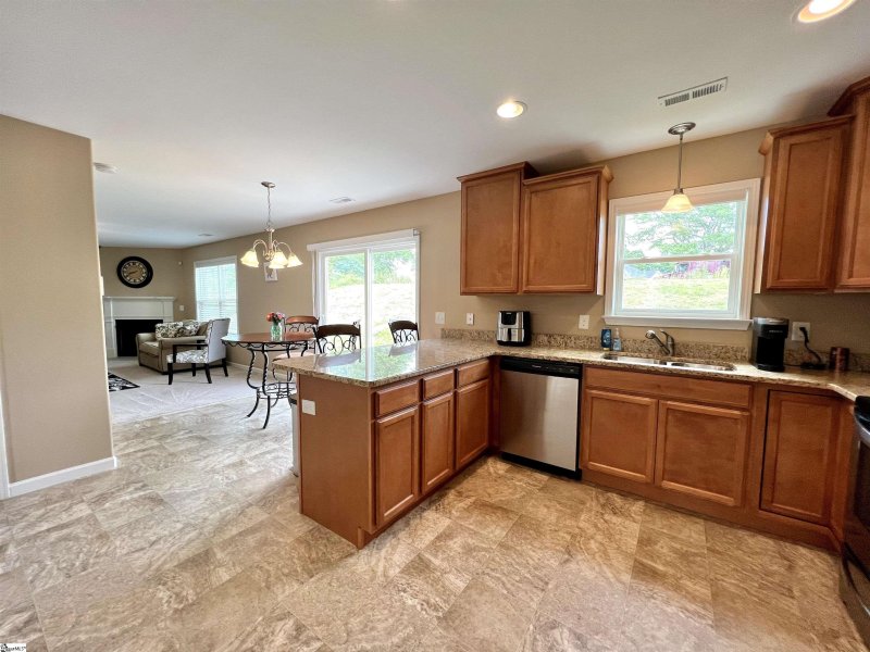 Property image 5 at 23 Ivyberry Road, Simpsonville, SC 29681