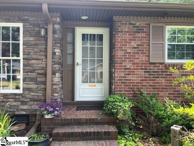 Property image 2 at 12 Tussock Drive, Greenville, SC 29615