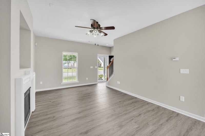 Property image 5 at 712 E Camelton Drive, Woodruff, SC 29388