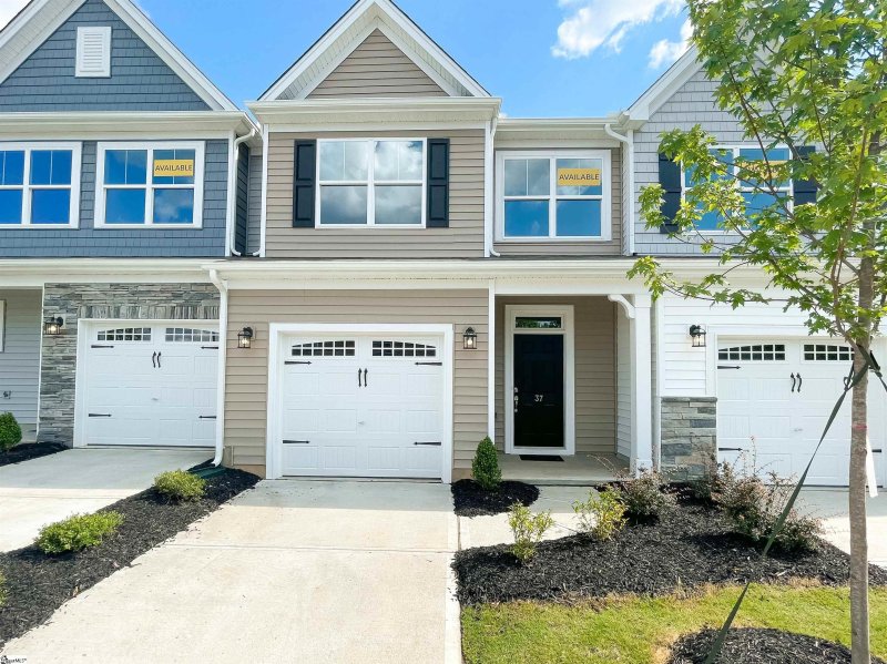 Property image 2 at 37 Fair Village Lane, Simpsonville, SC 29680