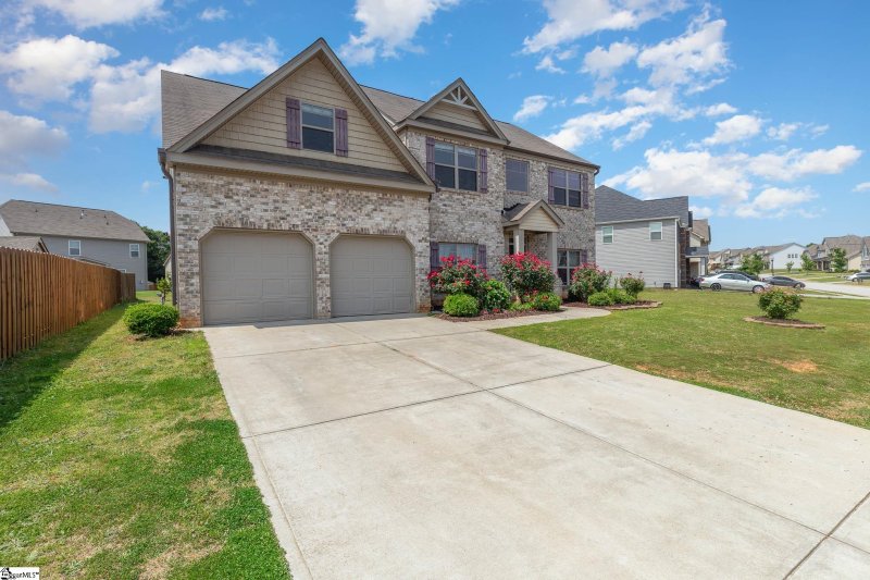 Property image 2 at 230 E Fair Haven Lane, Lyman, SC 29365