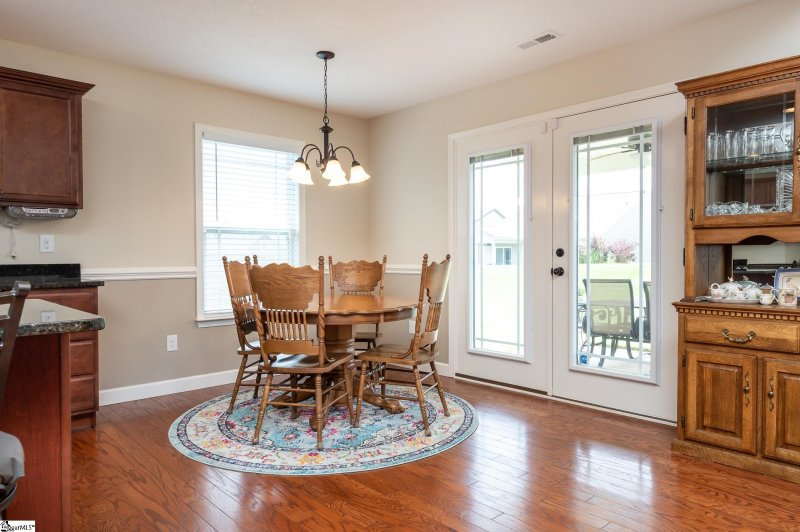 Property image 5 at 328 Meadowmoor Road, Greer, SC 29651