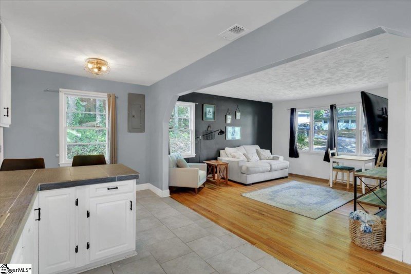 Property image 5 at 331 Amherst Drive, Spartanburg, SC 29306-4262