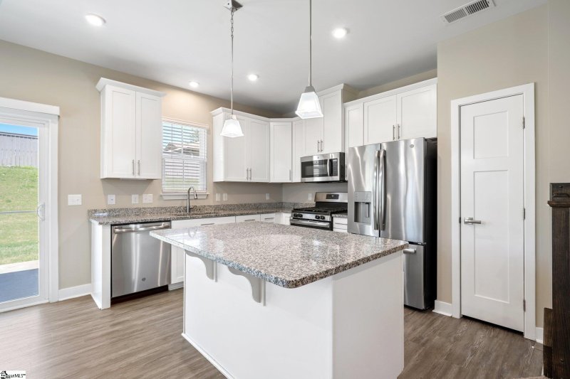 Property image 5 at 414 Huntingdale Place, Simpsonville, SC 29681