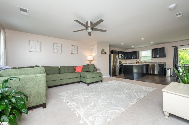 Property image 3 at 202 Maplestead Farms Court, Greenville, SC 29617