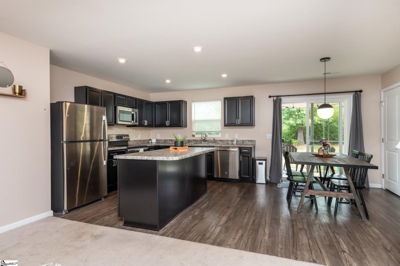 Property image 5 at 202 Maplestead Farms Court, Greenville, SC 29617