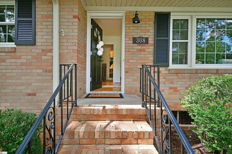 Property image 4 at 308 Sycamore Drive, Mauldin, SC 29662