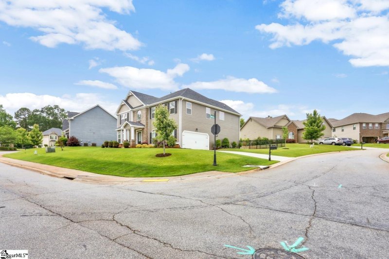 Property image 5 at 1 Tolkien Drive, Anderson, SC 29621