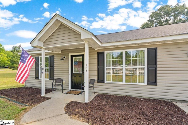 Property image 4 at 107 Laura Jane Lane, Gray Court, SC 29645