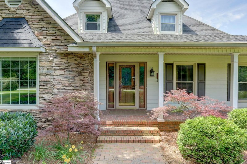 Property image 3 at 2835 Locust Hill Road, Taylors, SC 29687