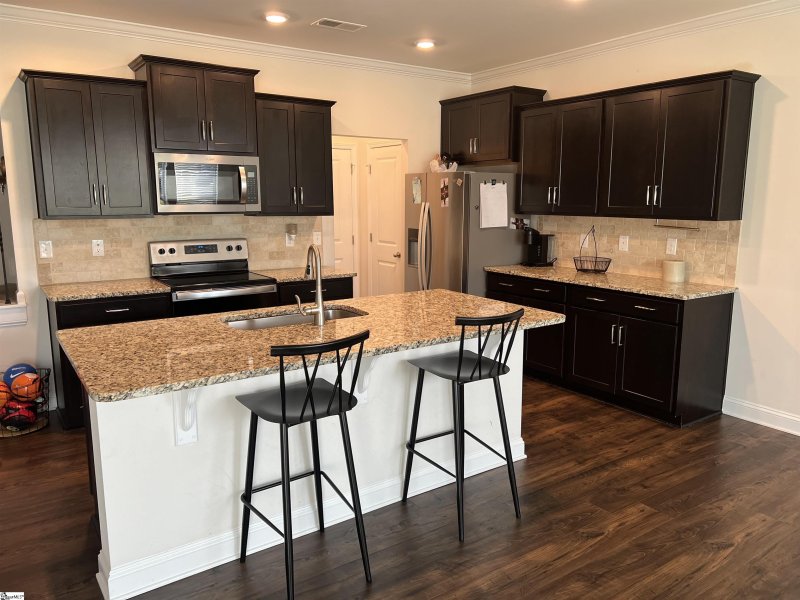 Property image 3 at 423 Yellow Fox Road, Greer, SC 29650