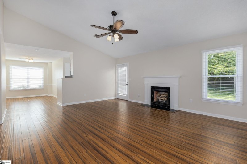 Property image 5 at 304 Laurel Tree Lane, Simpsonville, SC 29681