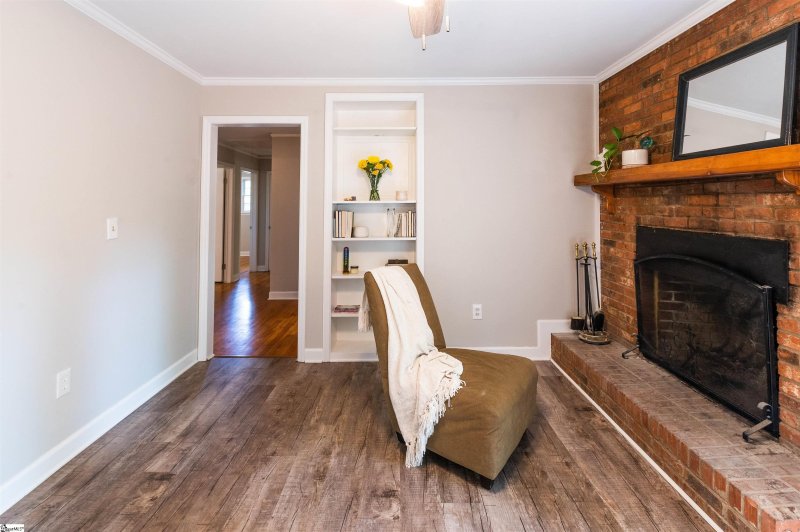 Property image 5 at 304 Creighton Drive, Taylors, SC 29687