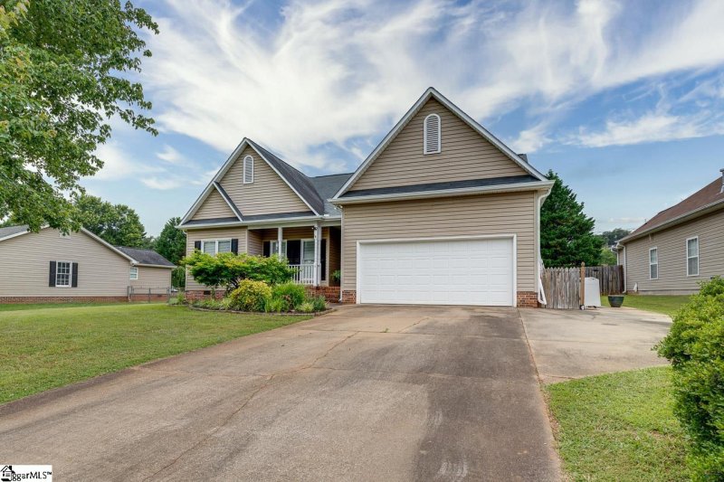 Property image 2 at 4 Wild Turkey Way, Greenville, SC 29617