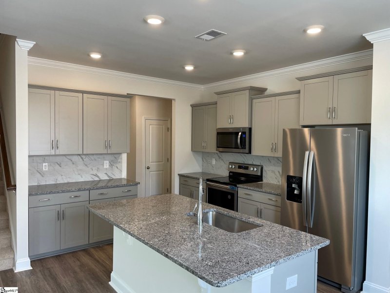 Property image 4 at 326 Cub Court, Greenville, SC 29609