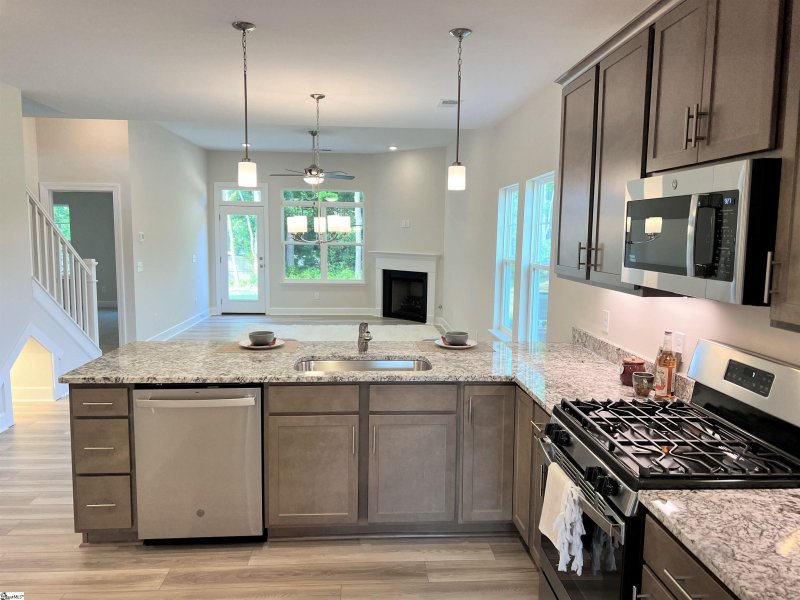 Property image 3 at 117 Callen Drive, Greenville, SC 29607