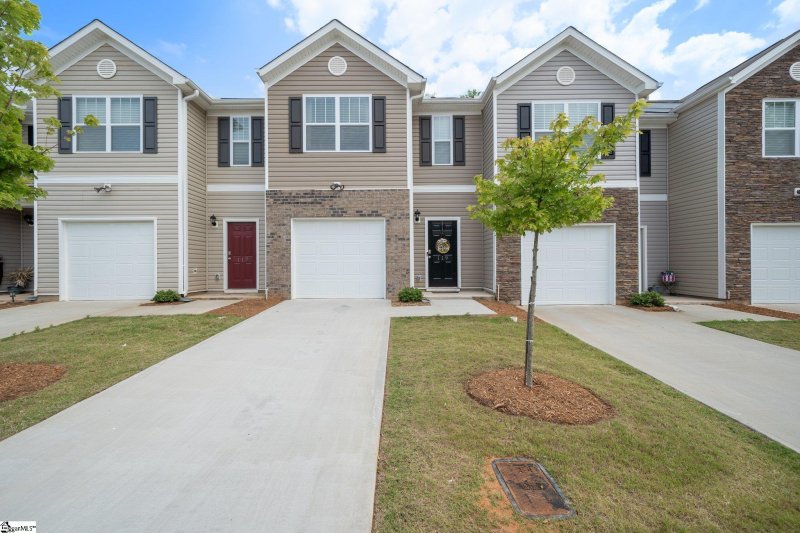 Property image 2 at 119 Southridge Court, Easley, SC 29642