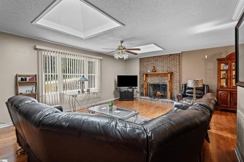 Property image 4 at 115 Zion Street, Easley, SC 29640