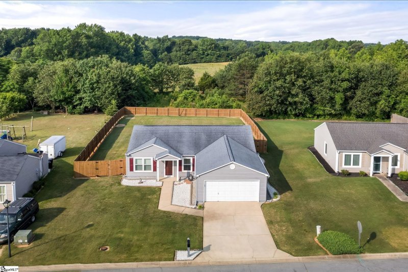 Property image 4 at 12 Tripmont Court, Simpsonville, SC 29680