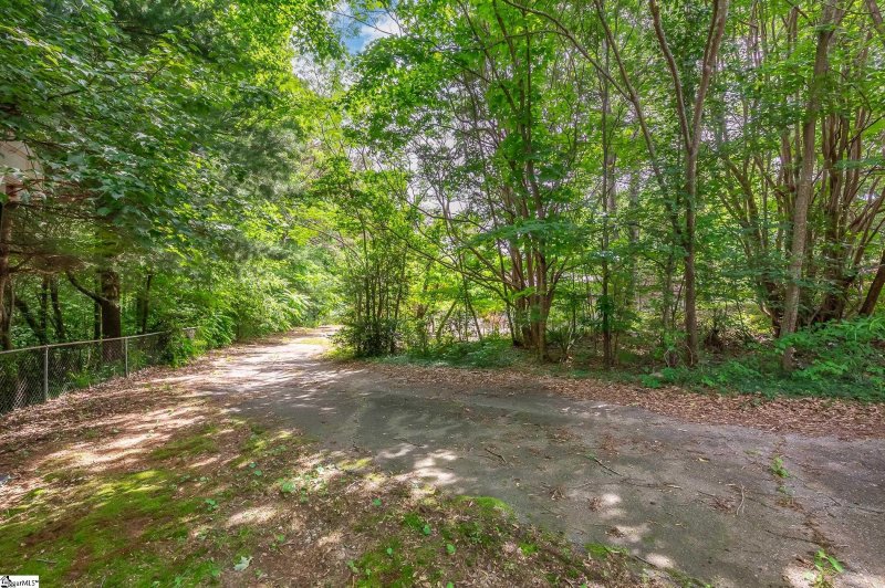 Property image 4 at 4 Basil Court, Greenville, SC 29611