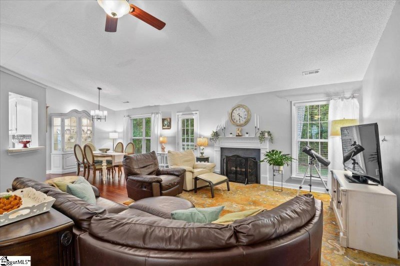 Property image 4 at 300 Beckenham Lane, Greenville, SC 29609