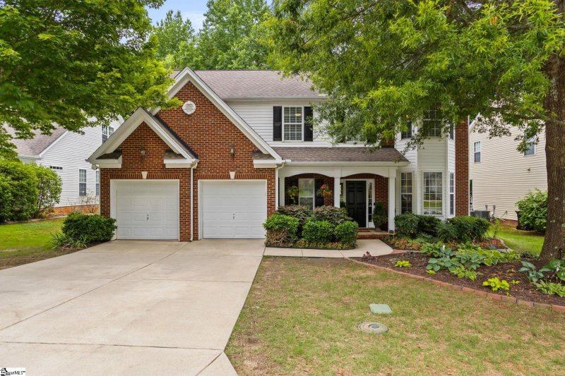 524 Kingsmoor Drive
