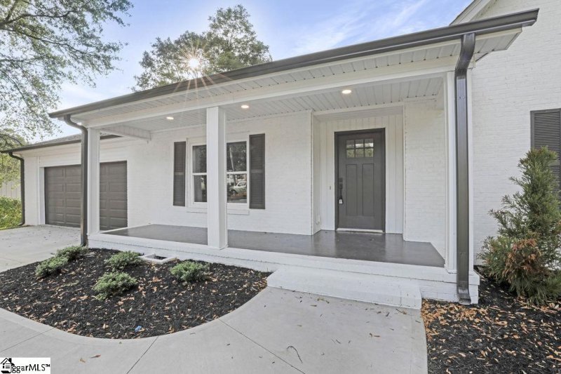 Property image 2 at 108 Mount Vernon Road, Greer, SC 29651