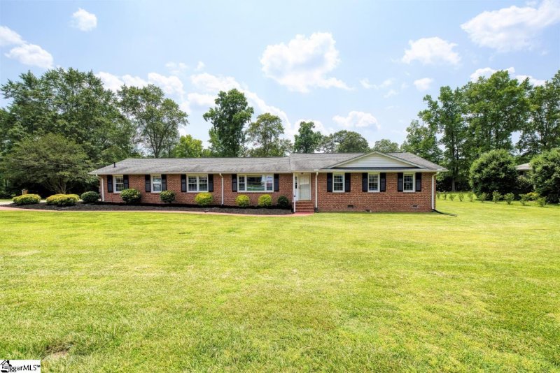 616 Cherokee Drive