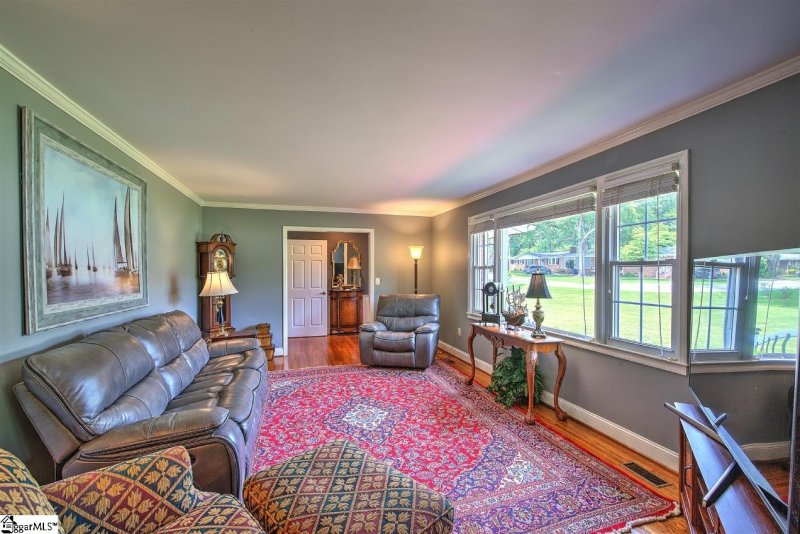 Property image 4 at 616 Cherokee Drive, Greenville, SC 29615