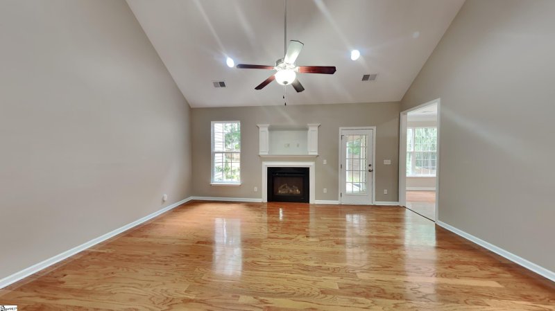 Property image 2 at 8 Groveview Trail, Mauldin, SC 29662