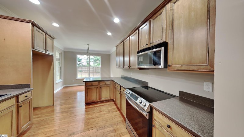 Property image 3 at 8 Groveview Trail, Mauldin, SC 29662