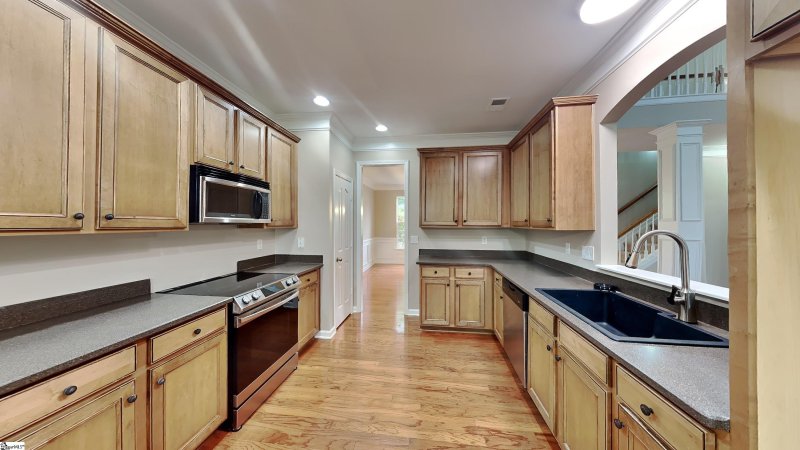 Property image 4 at 8 Groveview Trail, Mauldin, SC 29662