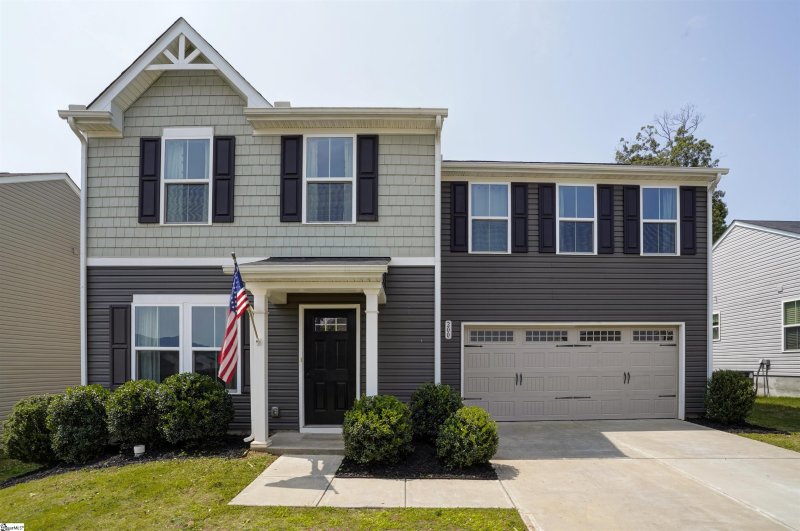 Property image 2 at 200 Maplestead Farms Court, Greenville, SC 29617