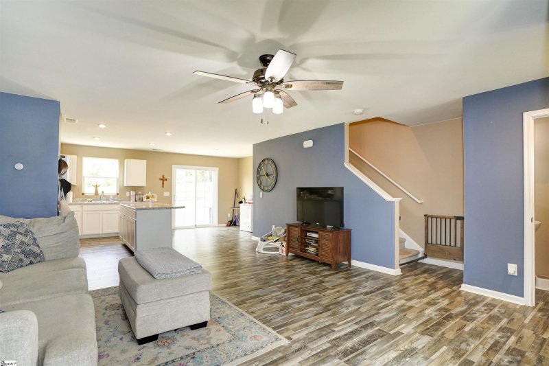 Property image 4 at 200 Maplestead Farms Court, Greenville, SC 29617