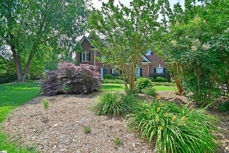 Property image 2 at 409 Beckworth Drive, Taylors, SC 29687