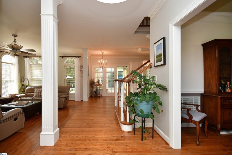 Property image 4 at 409 Beckworth Drive, Taylors, SC 29687