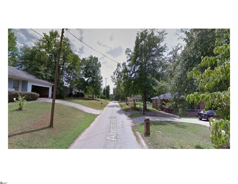 Property image 4 at 102 and 100 Abraham Drive, Greenville, SC 29605
